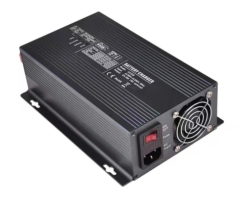 เครื่องชาร์จแบตเตอรี่ Lifepo4 12V 30A เครื่องชาร์จแบตเตอรี่ AC DC สำหรับแบตเตอรี่ลิเธียมไอออนฟอสเฟต