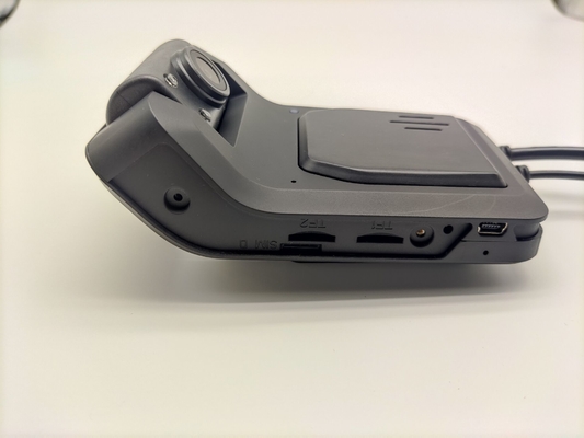 หน้าจอ LCD 2.7 นิ้ว 4G Dash Camera รองรับแดชบอร์ดการ์ดหน่วยความจำสูงสุด 128GB