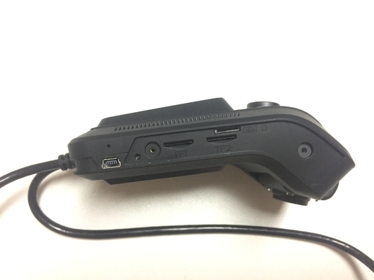 4G WiFi Dashcam น้ำหนักเบาพร้อมเซ็นเซอร์ G ในตัว 2.7 นิ้ว LCD Loop Recording