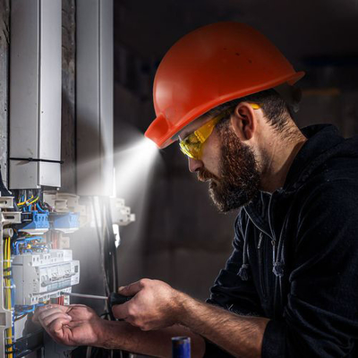 4G wifi GPS ถ่ายทอดสด Hardhat AI กล้องหมวกกันภัยด้วยการสนับสนุนฟังก์ชัน GPS และระยะส่อง 0.5 เมตร อินฟินิตี้