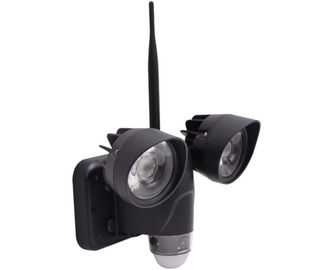 IP65 กันน้ำไร้สาย HD กล้องรักษาความปลอดภัยสวนผู้ถือไฟน้ำท่วม 720P PIR Sensor