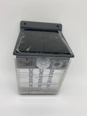 กล้องตรวจจับการเคลื่อนไหว WIFI WIFI PIR LED กล้องแสงสนามหลังบ้าน 1080P