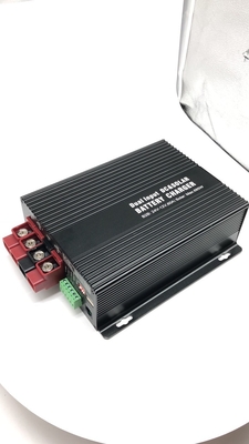 เครื่องชาร์จแบตเตอรี่ 18mA MPPT DC ฟรี APP อินพุตคู่ DC Automatic Smart TRS