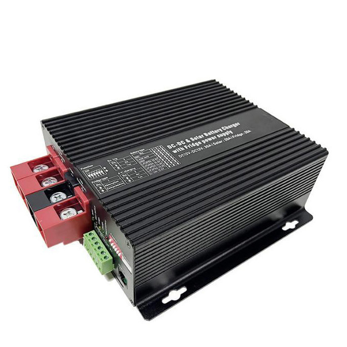 DC-DC Booster Charger 12V 30A แสงอาทิตย์ MPPT 20A เครื่องชาร์จตู้เย็น 20A เครื่องควบคุมสําหรับรถ RV คันเรือ